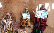 Soap distribution in Folakawa, Tahoua, Niger. Photo: Marie Rabo