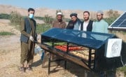 FARAGIR project Agriculture Trainer conducting practical sessions to farmers. Photo: Abdur Rashid/Concern Worldwide. 