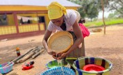 A cooking demonstration in Kukuna community, Kambia District. Photo: Concern Worldwide.