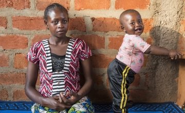 15 month old Crispin Toawan at the Concern-supported health centre in Boyali, Central African Republic with his mother, 26 year old Sylvian Diando. Sylvian was referred to hospital with anaemia and successfully treated.