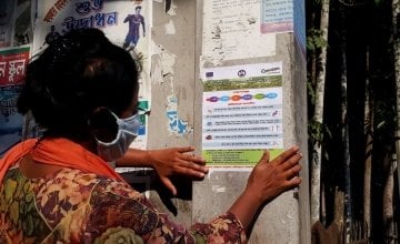 Concern teams are distributing COVID19 leaflets in Bangladesh. Photo: Md. Mohidul Hasan/ Concern Worldwide