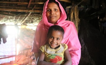 Hayatun Nur* with daughter Rozina* in Cox's Bazar, Bangladesh.