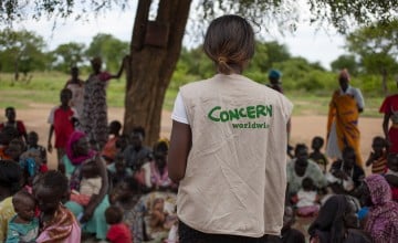 A Concern staff member at a mother's group