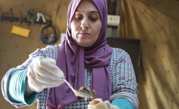 Rima attended production kitchen training where she learned new skills on how to market and sell traditional Syrian dishes like 'kubba' (spiced meat pasties).