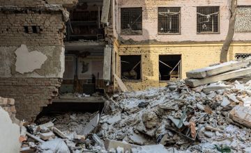 Destrution in Mykolaiv. Photo: Stefanie Glinski/Concern Worldwide