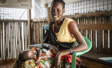 Nyahok Diew and her 10-month-old daughter, Nyariek. Photo: Ed Ram/Concern Worldwide