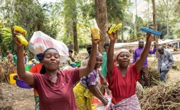 Participants receiving household and hygiene kits in DRC