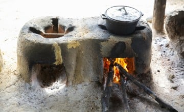An eco-stove being used in Buchanan, Liberia. Photo: Concern Worldwide.