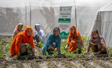 Female Farmer Field School from Gilgit, Pakistan. Photo: Concern Worldwide.