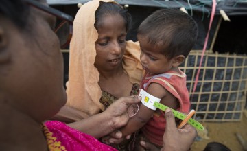 Concern's Abida Suldana carries out screening for malnutrition Moynadhona refugee camp for Rohingya in Cox's Bazar, Bangladesh