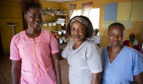 Rugiatu (MCH Aide), Ethleen (Midwife), and Glynis (Senior Midwife) in the Concern-supported health centre in Tonkolili, Sierra Leone. Photo: Kieran McConville/Concern Worldwide.
