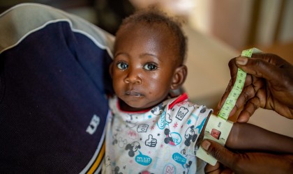 Charlyne, nine months old, her mother is called Margret Waljiru. In Kibera Health Care Clinic in Nairobi. Photo: Ed Ram / Concern Worldwide
