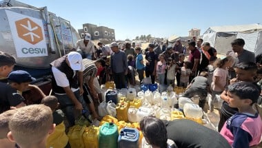 Water distribution in Gaza