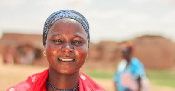 Hadiza Adam (28) is a member of the 'Mama Lumiere' mothers group in Niger. Photo: Jennifer Nolan/Concern Worldwide.