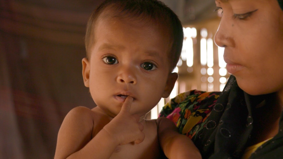 We urgently need your help to deliver vital life-saving food to families like Sameera and Halima's*.
