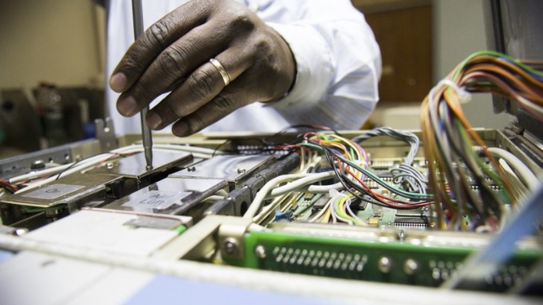 With funding from the Bill & Melinda Gates Foundation, Concern Worldwide has partnered with engineering students at The University of Nairobi to prototype medical devices used in delivery and newborn child care that could be manufactured in Kenya and use