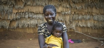 Alida and her daughter Fiobona in the Central African Republic. Photo: Chris de Bode