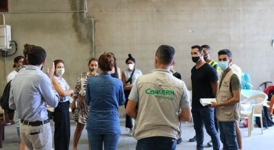 Volunteering groups are meeting each other in the warehouse to discuss and plan their response to the Beirut blast. Photo: Jade van Huisseling 