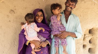 30 year old, Shahzadi , with her husband, Parvez, and two children at her home in village Miyan Saleem, UC Faqeer Abdullah, District Umerkot Pakistan Photo: Khaula Jamil/Concern Worldwide
