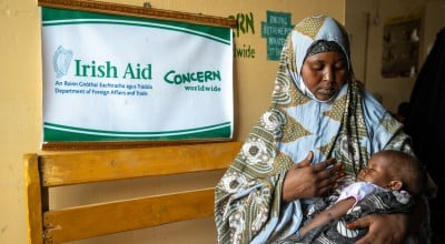 Ayan* with her 18 month old child Ahmed* at the health centre recieving treatment. Photo: Mustafa Saeed/Concern Worldwide.